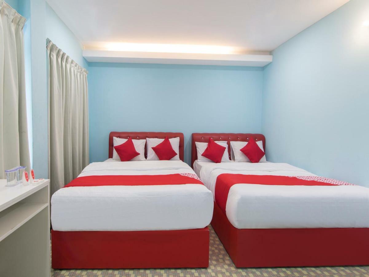 Oyo 1136 Pd Star Hotel Порт-Діксон Екстер'єр фото