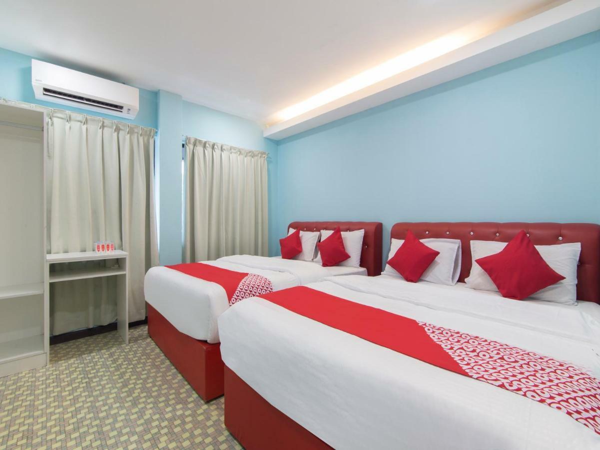 Oyo 1136 Pd Star Hotel Порт-Діксон Екстер'єр фото