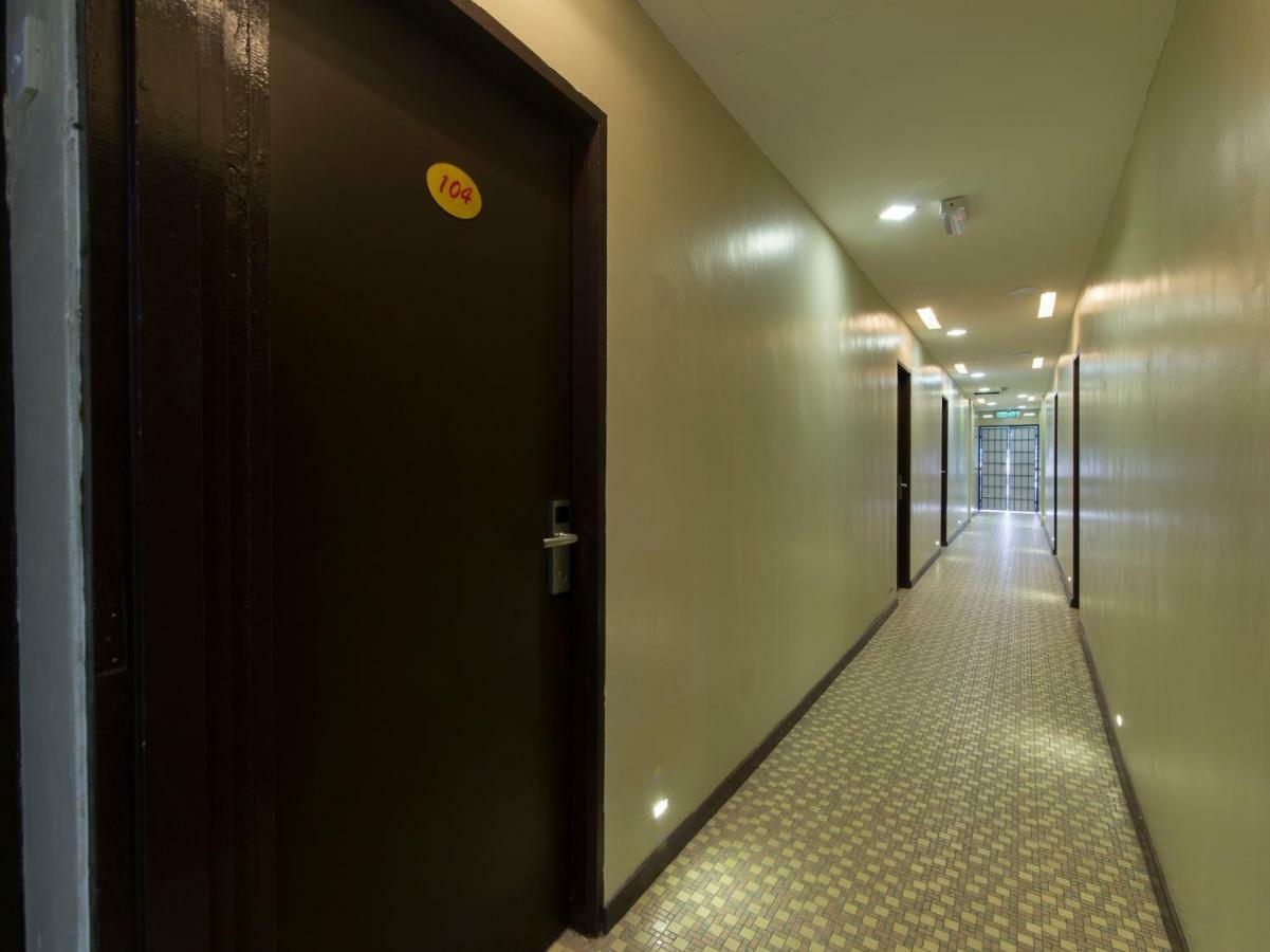 Oyo 1136 Pd Star Hotel Порт-Діксон Екстер'єр фото
